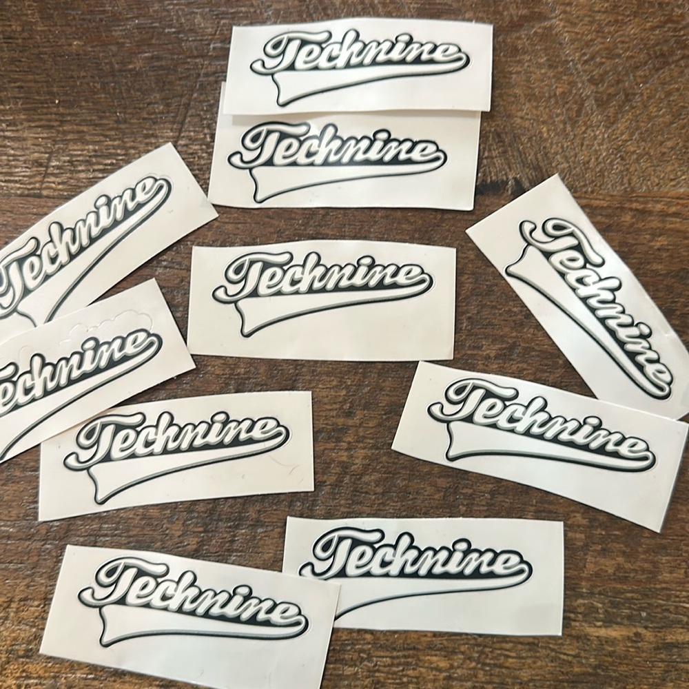 Technine Sticker
